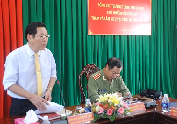 Đồng chí Nguyễn Bốn – Phó Bí thư Tỉnh ủy, Chủ tịch UBND tỉnh phát biểu tại buổi làm việc.