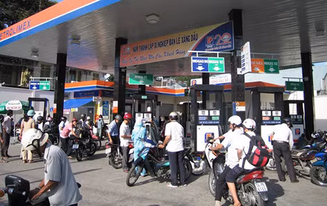 Giá bán lẻ xăng dầu đã giảm sâu, cước vận tải và nhiều loại hàng hóa vẫn chưa chịu giảm.