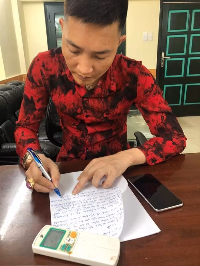 "Huấn Hoa Hồng" tại cơ quan Công an