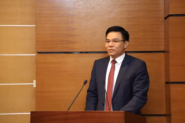 Ông Lê Mạnh Hùng, Tổng giám đốc Tập đoàn PVN phát biểu tại Lễ ký kết
