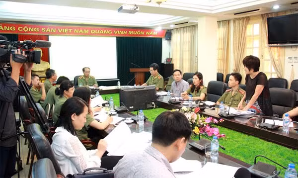 Đại diện các cơ quan báo chí trao đổi thêm về Liên hoan. (Ảnh: Quang Cảnh)