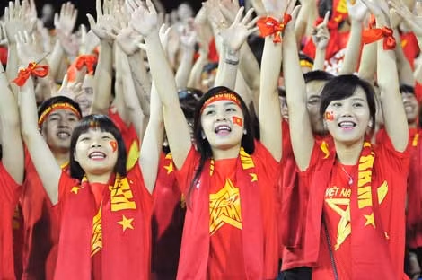 Chất lượng chuyên môn tốt khiến các trận đấu tại AFF Cup năm nay kéo khán giả đến sân đông hơn những gì người ta tưởng tượng. Ảnh: H.M.
