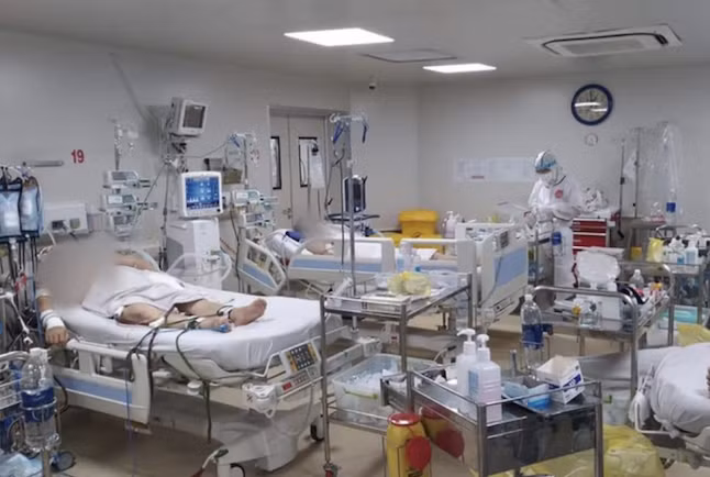 Ngoài BV Bệnh Nhiệt Đới TP Hồ Chí Minh, nay có thêm BV Chợ Rẫy, BV Nhân dân 115 và Nhân dân Gia Định tiếp nhận bệnh nhân nặng, nguy kịch do COVID-19.