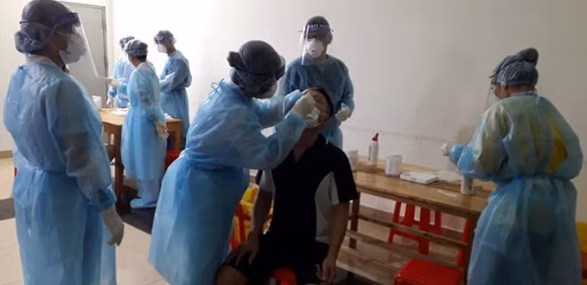 Ngành y tế TP Hồ Chí Minh đang khẩn trương lấy 5 triệu mẫu xét nghiệm tầm soát để đánh giá lại công tác có hướng tiếp theo trong việc dập dịch.