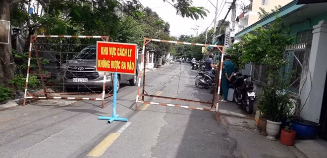 Huyện Hóc Môn đang khẩn trương truy vết, điều tra nguồn lây của hai bệnh nhân này.