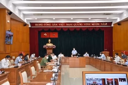 Toàn cảnh Hội nghị tối 25/7.