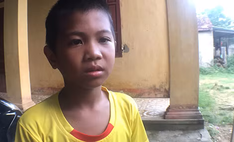 Em Lô Dương Tú dũng cảm cứu hai em học mẫu giáo bị đuối nước