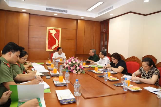 Toàn cảnh buổi làm việc