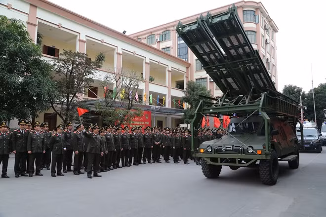 Trung tướng Lê Văn Minh phát lệnh ra quân triển khai phương án đảm bảo hậu cần kỹ thuật phục vụ năm Apec 2017