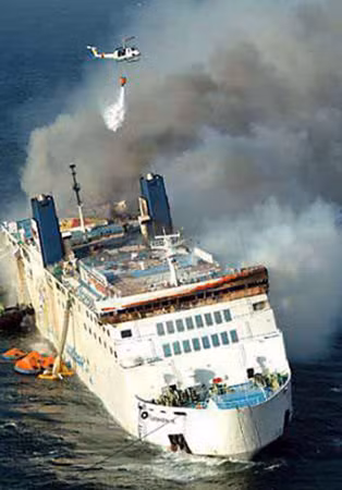 116 người chết khi phà Super Ferry bị ASG đánh bom.