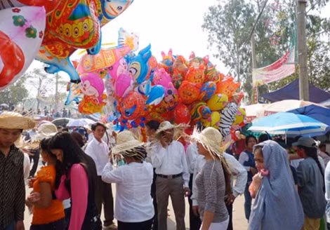 Cảnh ngột ngạt ở Hội Lim (Bắc Ninh).