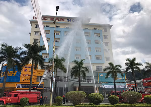 Thực tập phương án chữa cháy tại Khách sạn Bắc Kạn. Thực tập phương án chữa cháy tại Khách sạn Bắc Kạn.