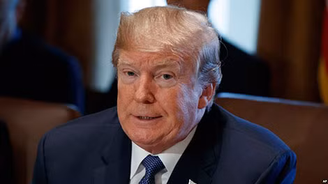 Tổng thống Donald Trump phát biểu trong một cuộc họp nội các tại Nhà Trắng ngày 1-11. Tổng thống Donald Trump phát biểu trong một cuộc họp nội các tại Nhà Trắng ngày 1-11.