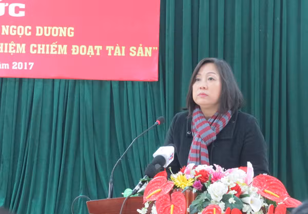 Bà Nguyễn Thị Thanh Thủy - Phó Chánh án TAND cấp cao tại Hà Nội phát biểu tại buổi xin lỗi công khai.