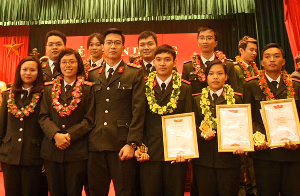 Học viên xuất sắc các trường CAND được tuyên dương trong năm 2016.