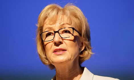 Nữ nghị sĩ Andrea Leadsom tố cáo hành vi “sàm sỡ” của ông Fallon tại Quốc hội Anh.