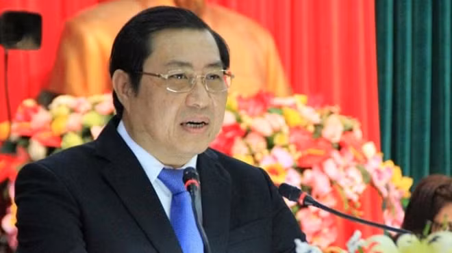 Lý do Chủ tịch UBND TP. Đà Nẵng nghiêm cấm cán bộ công chức đi tham quan, học tập trong thời gian này là để tập trung nguồn lực cho công tác chuẩn bị tổ chức Tuần lễ cấp cao APEC 2017 và tiết kiệm ngân sách.