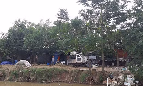 Khu “trại chó” mà hạ văn Dũng và đồng bọn sử dụng làm nơi trung gian nhận xe ăn cắp.