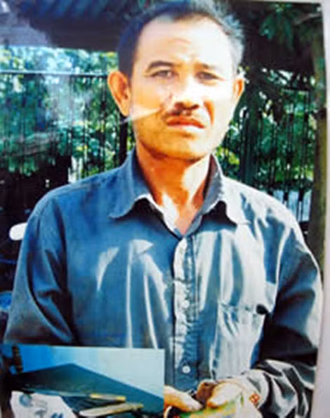 Trùm ma túy Lô Văn Tuấn – tức Tuấn “trưởng bản”. Trùm ma túy Lô Văn Tuấn – tức Tuấn “trưởng bản”.