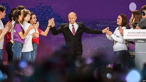 Tổng thống Nga Vladimir Putin phát biểu tại một diễn đàn dành cho những người tình nguyện ở Moscow ngày 6-12. Tổng thống Nga Vladimir Putin phát biểu tại một diễn đàn dành cho những người tình nguyện ở Moscow ngày 6-12.