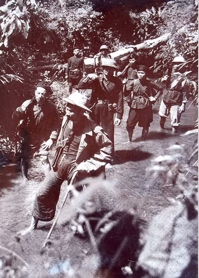 Chủ tịch Hồ Chí Minh trong chiến dịch Việt Bắc tháng 10 năm 1947.