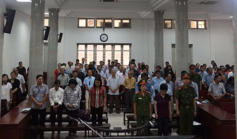 Toàn cảnh phiên xét xử.