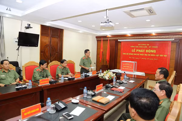 Trung tướng Lê Văn Minh phát biểu tại Lễ quyên góp.