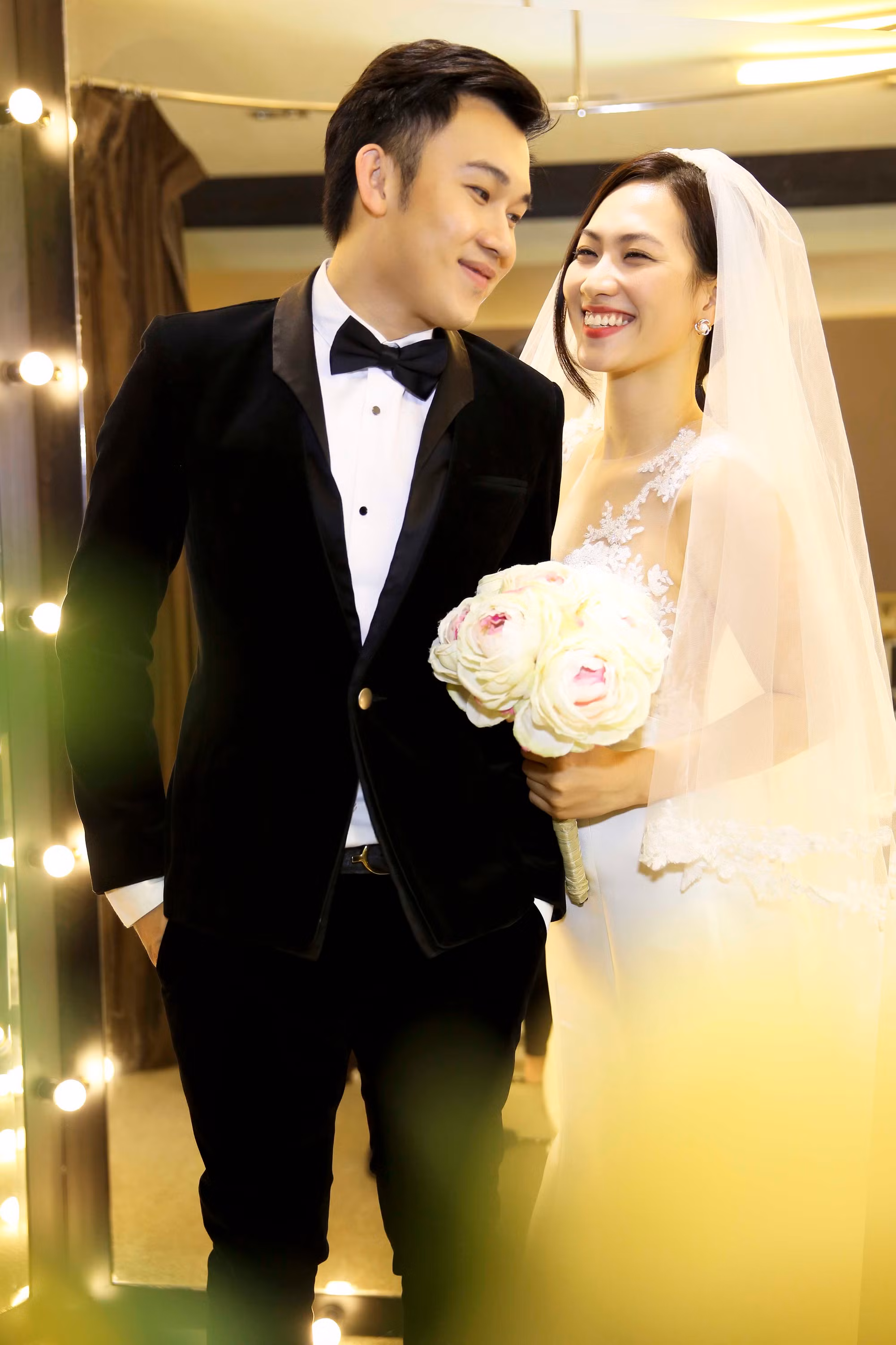 “Ngày gặp lại” là sáng tác riêng của tác giả Minh Min dựa trên câu chuyện và cảm xúc thật của Dương Triệu Vũ. Chính vì lí do đó, Dương Triệu Vũ quyết định thực hiện thêm video clip cho “Ngày gặp lại” như một cách để anh tái hiện lại những khoảnh khắc, cảm xúc khó quên mà mình từng trải qua. “Ngày gặp lại” là sáng tác riêng của tác giả Minh Min dựa trên câu chuyện và cảm xúc thật của Dương Triệu Vũ. Chính vì lí do đó, Dương Triệu Vũ quyết định thực hiện thêm video clip cho “Ngày gặp lại” như một cách để anh tái hiện lại những khoảnh khắc, cảm xúc khó quên mà mình từng trải qua.