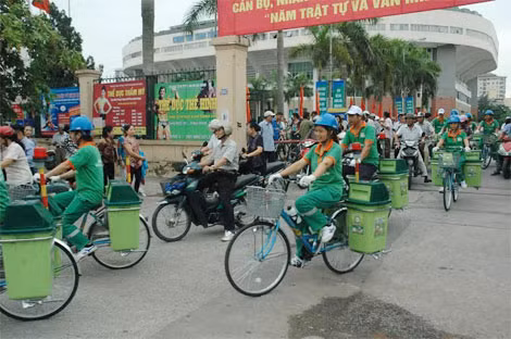 Nhiều xe cơ giới hiện đại tham gia lễ ra quân.