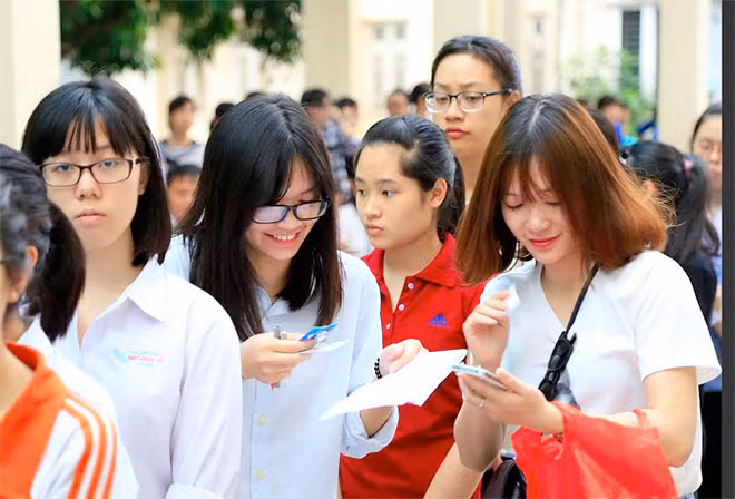 Học sinh thi đánh giá năng lực vào ĐHQGHN năm 2016.