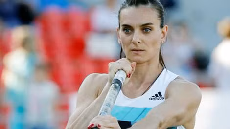 Nhà vô địch điền kinh thế giới Isinbayeva cũng nằm trong danh sách không được thi đấu.