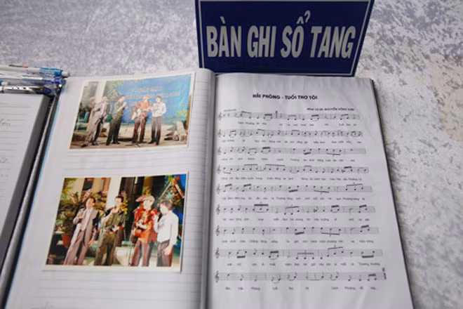 Năm 1960, ông và gia đình hồi hương, sinh sống tại Hải Phòng. Năm 1967, ông tham gia Đoàn văn công Đài phát thanh Giải phóng và hoạt động âm nhạc liên tục kể từ đó, qua nhiều đơn vị khác nhau. Năm 1993, ông nhận danh hiệu Nghệ sĩ Ưu tú vì những đóng góp cho làng nhạc Việt Nam. Cố nghệ sĩ sở hữu giọng hát trữ tình hiếm có.