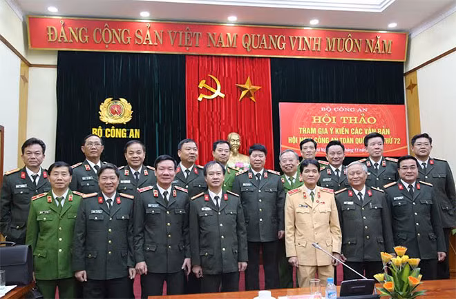 Các đại biểu tham dự Hội thảo.