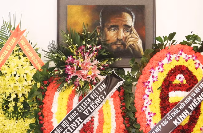 Ông Fidel Castro là người đã ghi danh Cuba vào lịch sử nhân loại với cuộc cách mạng lật đổ chế độ độc tài Batisa, dẫn dắt Cuba đến con đường độc lập ngày nay.