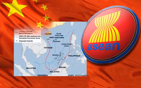 Các diễn biến trên biển Đông thời gian qua cho thấy, ASEAN cần phải xử lý hết sức thận trọng, nhanh chóng kết thúc đàm phán và ký thông qua COC với Trung Quốc. Các diễn biến trên biển Đông thời gian qua cho thấy, ASEAN cần phải xử lý hết sức thận trọng, nhanh chóng kết thúc đàm phán và ký thông qua COC với Trung Quốc.
