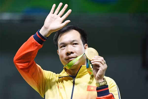 Xạ thủ Hoàng Xuân Vinh.