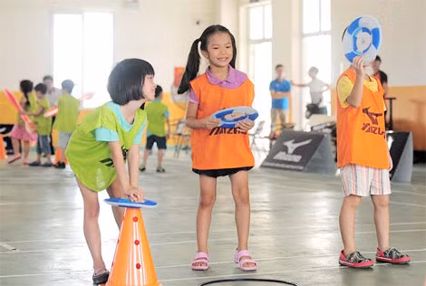 Việc kết hợp giữa vận động và vui chơi một cách khoa học của Hexathlon khiến những tiết học thể dục nhàm chán trở nên vui vẻ và hứng thú.