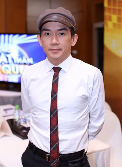 Minh Thuận sở hữu 15 album trong sự nghiệp nhưng chưa từng tổ chức liveshow. Anh chia sẻ: "Nghề ca sĩ có vui có buồn, thăng trầm nhưng không bao giờ tôi nản. Nhờ âm nhạc, tôi đã vượt qua khó khăn về sức khỏe, kể cả việc chọn ở lại gắn bó với quê hương...".