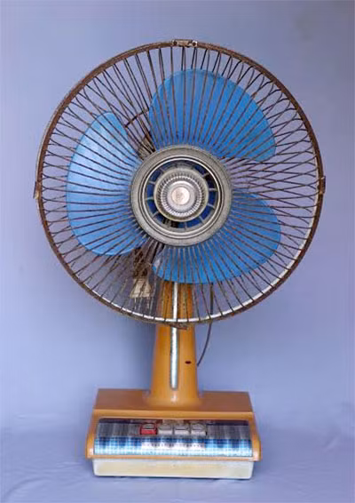Quạt bàn Thái Lan mua năm 1988 của gia đình ông Đào Văn Ngự, phố Phan Đình Giót, Phương Liệt, Hà Nội.