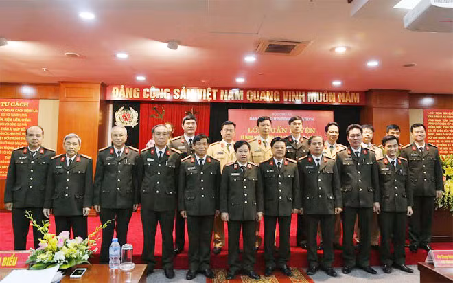 Các đại biểu tham dự lớp Huấn luyện kỹ năng cứu hộ cứu nạn.