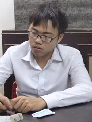Đối tượng Trần Hữu Phúc tại cơ quan Công an.