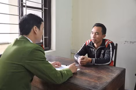 Đối tượng Hoàng Văn Tám tại cơ quan điều tra.