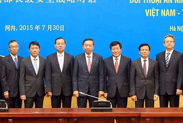 Thứ trưởng Tô Lâm tiếp Thứ trưởng Bộ An ninh Quốc gia Trung Quốc Đồng Hải Châu và các đại biểu.