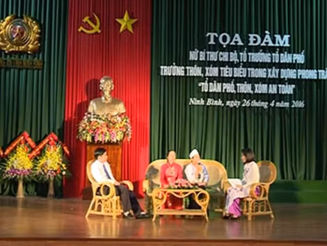 Quang cảnh buổi tọa đàm.