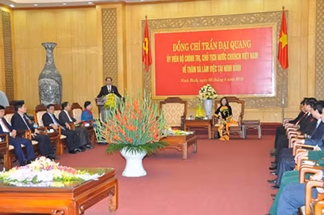 Chủ tịch nước Trần Đại Quang phát biểu tại buổi làm việc với lãnh đạo tỉnh Ninh Bình.