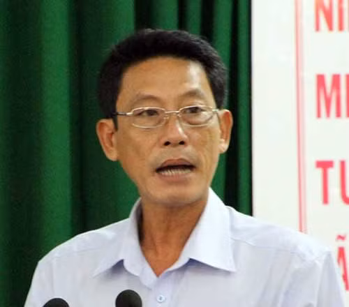Phó Chủ tịch UBND huyện Phú Quốc Phạm Văn Nghiệp chủ trì cuộc họp báo vào cuối giờ chiều nay.