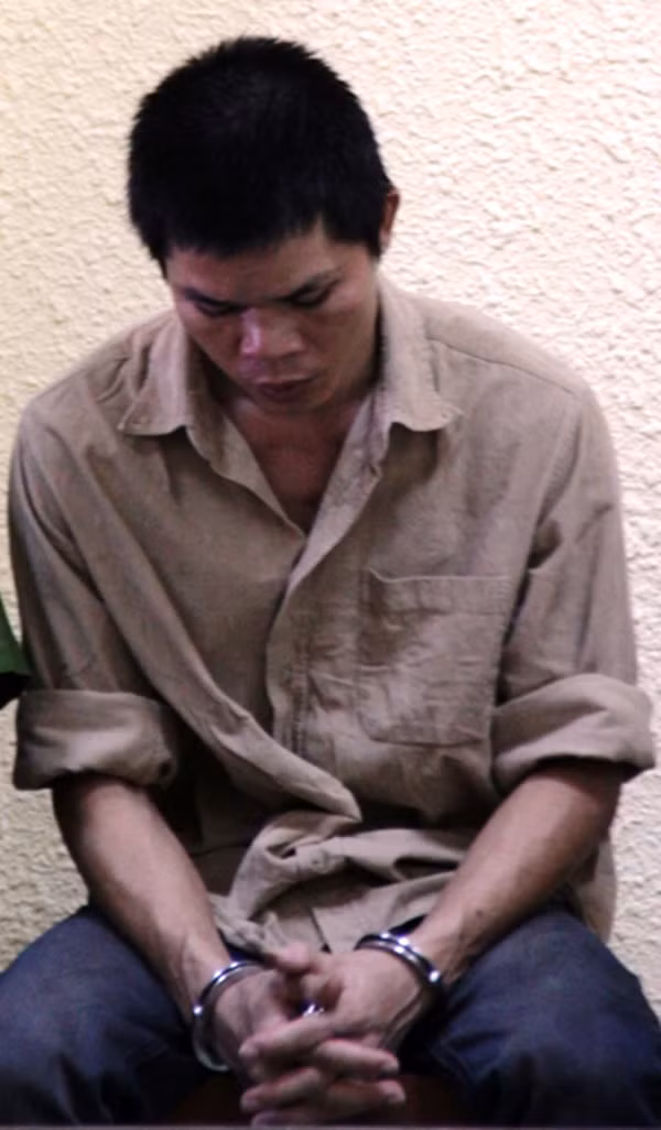 Nguyễn Chánh Thiện tại tòa.