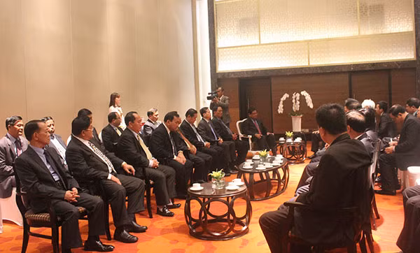 Bộ trưởng Trần Đại Quang nhấn mạnh, sự có mặt của ngài Phó Thủ tướng, Bộ trưởng Bộ Nội vụ Vương quốc Campuchia Samdech Krolahom Sar Kheng cùng Đoàn đại biểu cấp cao Bộ Nội vụ Vương quốc Campuchia đã mang đến cho lực lượng Công an Việt Nam tình cảm thân thiết.