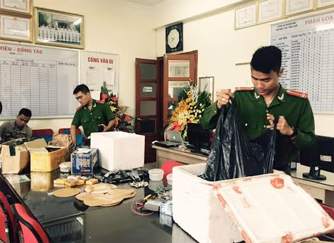 Tang vật được đưa về cơ quan Công an.