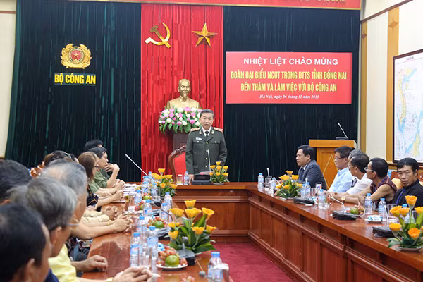 Thứ trưởng Tô Lâm phát biểu tại buổi gặp mặt.